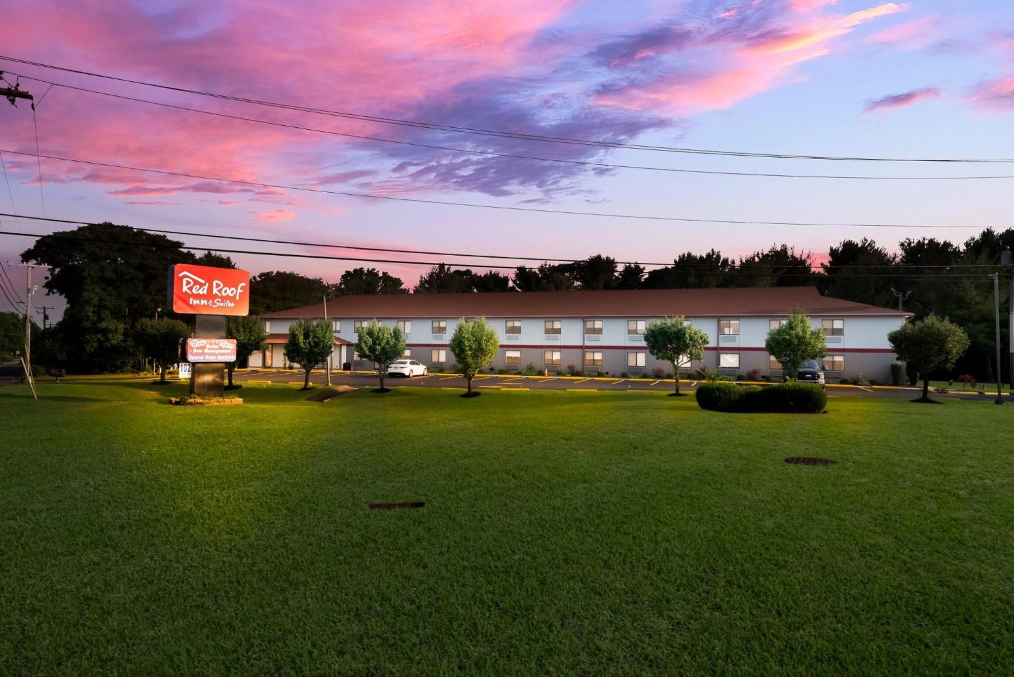 Red Roof Inn & Suites Vineland - Buena Exterior foto